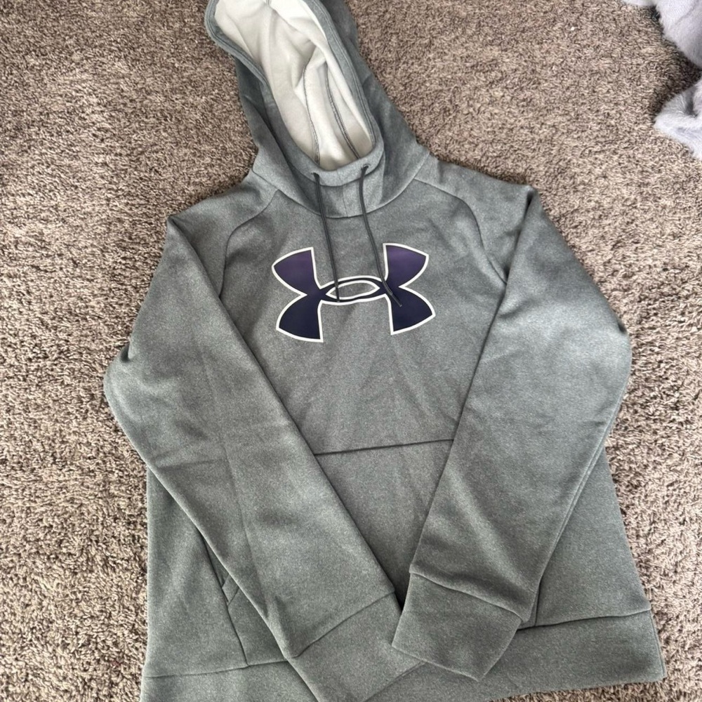 Under Armour Heather Gray Pullover Hoodie